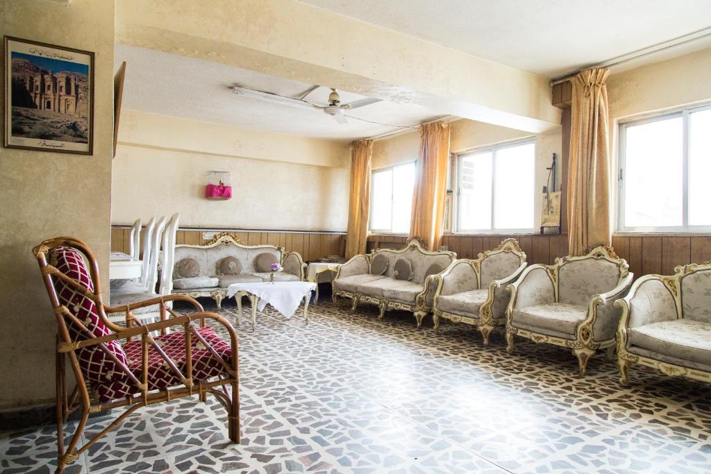 Sun Rise Hotel & Hostel & Tours Amman Luaran gambar