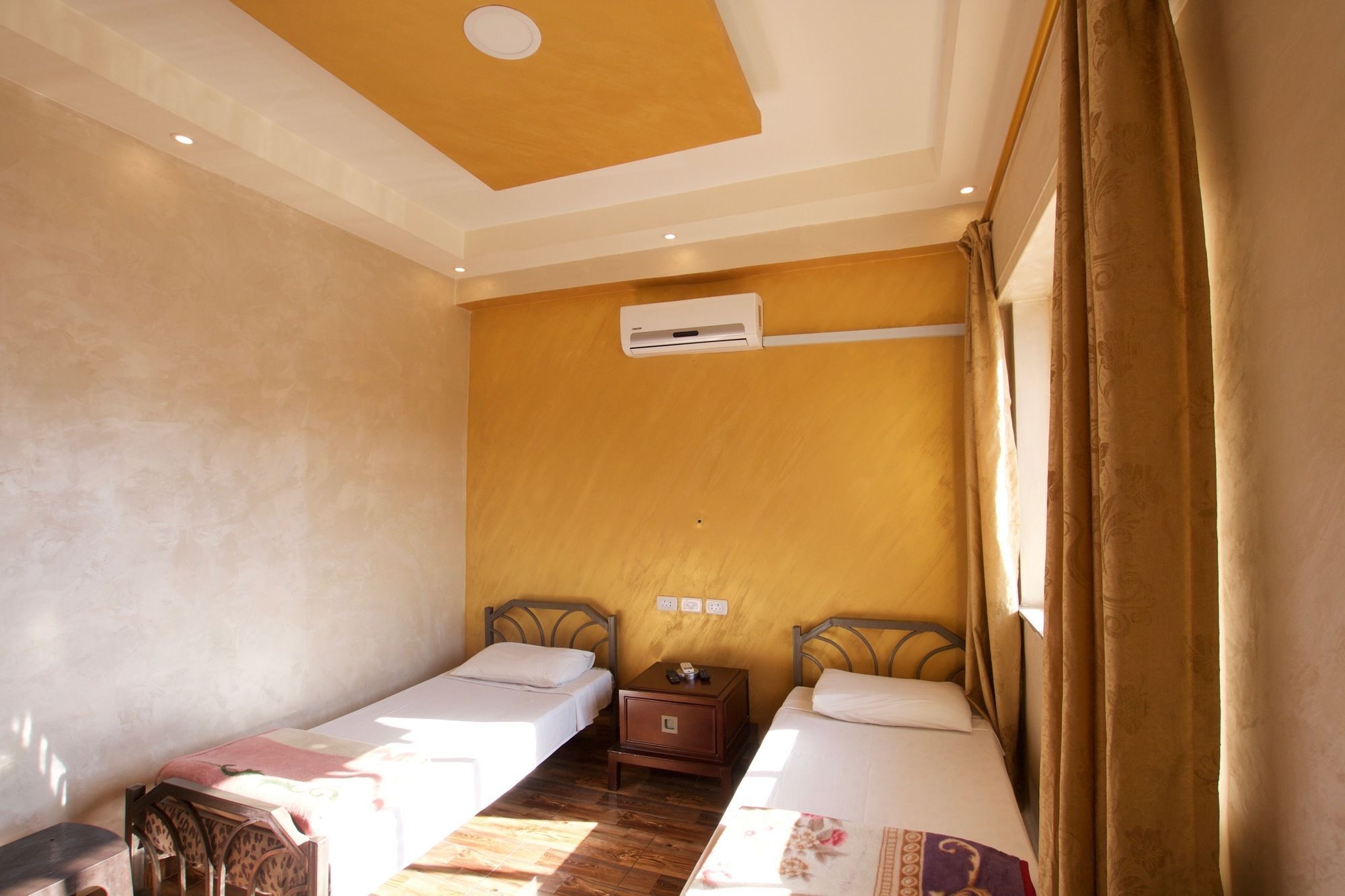 Sun Rise Hotel & Hostel & Tours Amman Luaran gambar